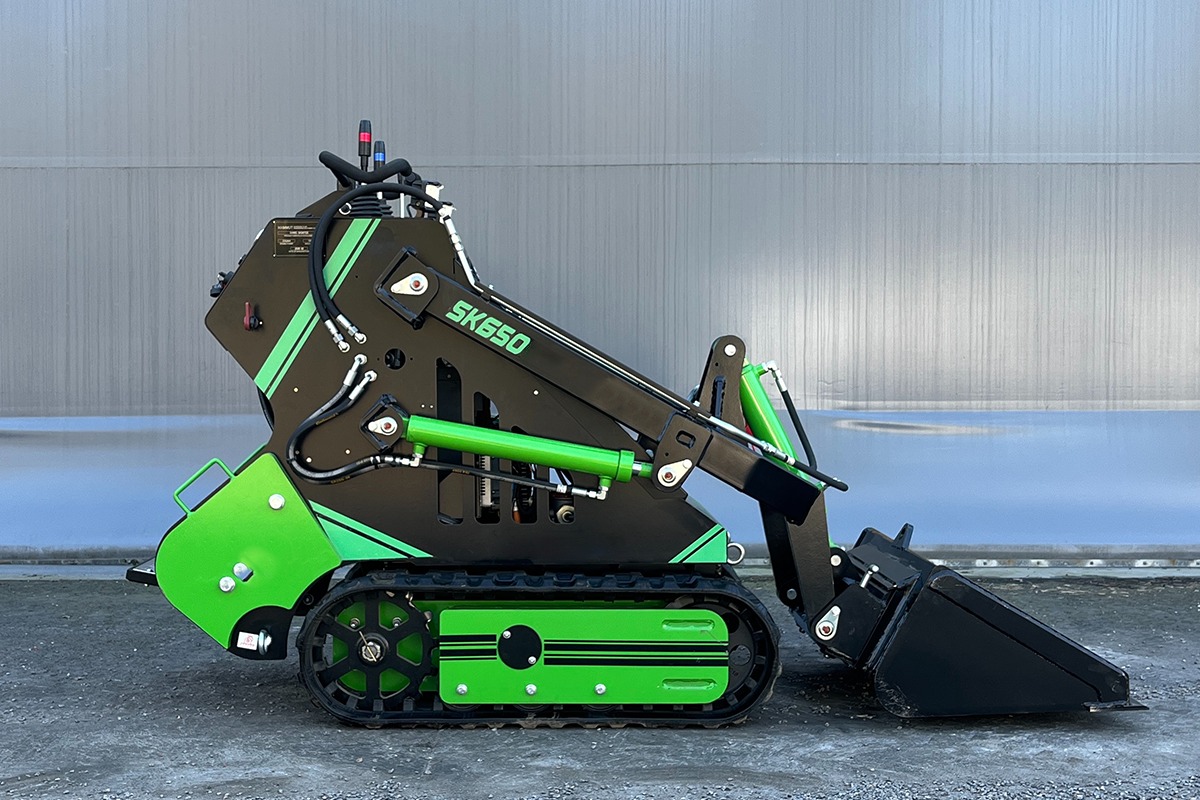 Skid Steer SK650 - 900kg - Briggs & Stratton - Band - Bensin