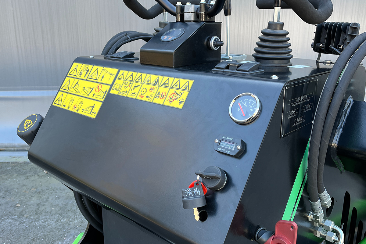 Skid Steer SK650 - 900kg - KYB - Elektrisk