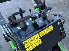 Skid Steer SK650 - 900kg - Briggs & Stratton - Band - Bensin