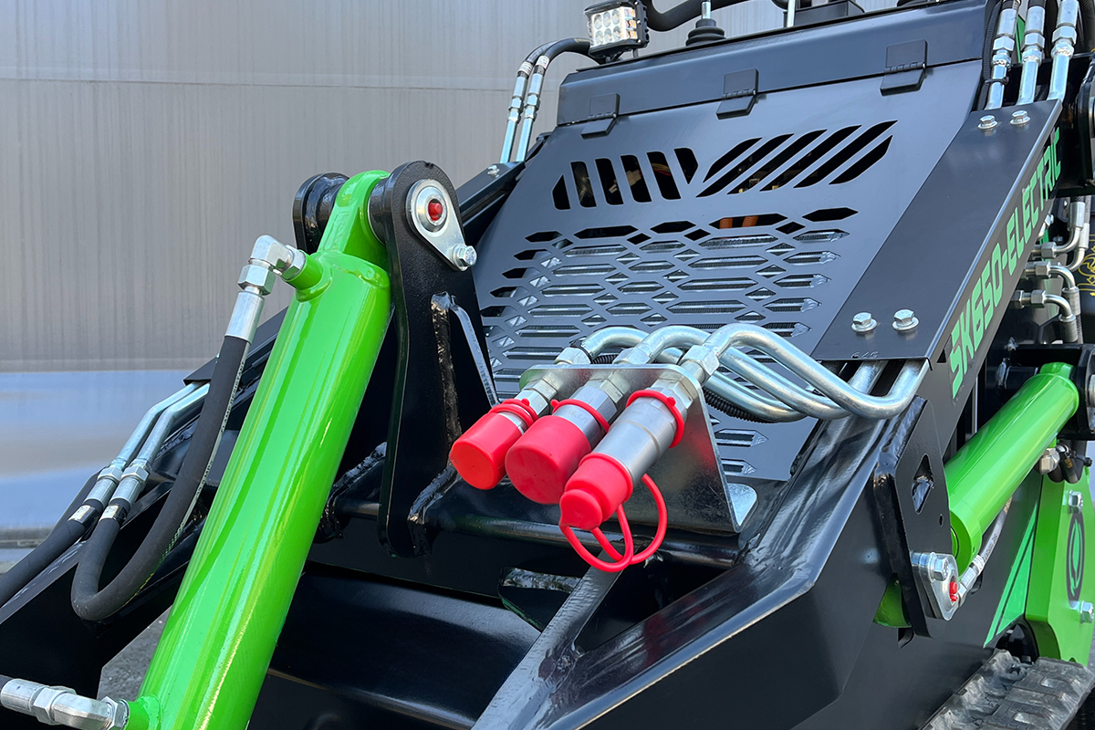 Skid Steer SK650 - 900kg - KYB - Elektrisk