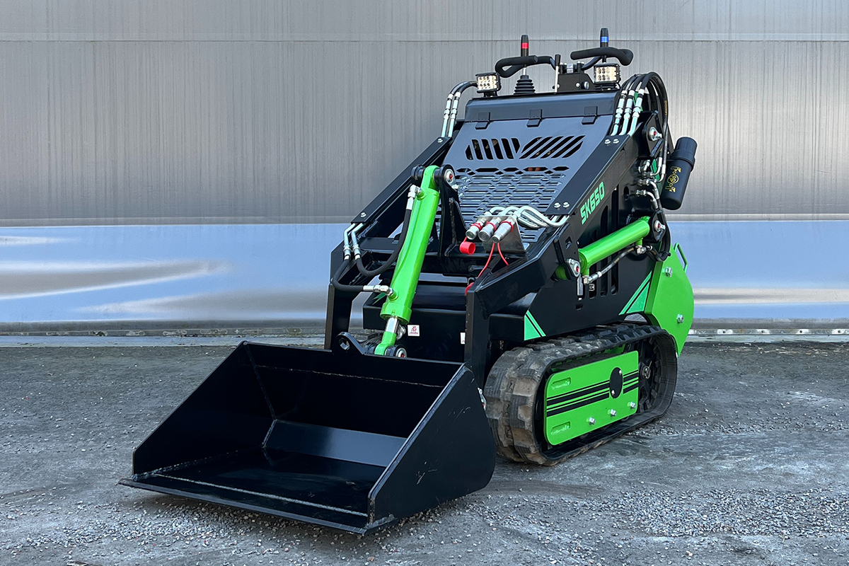 Skid Steer SK650 - 900kg - Briggs & Stratton - Band - Bensin