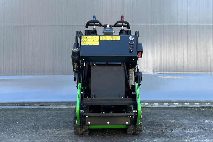 Skid Steer SK650 - 900kg - KYB - Elektrisk - Nykyrka Maskiner