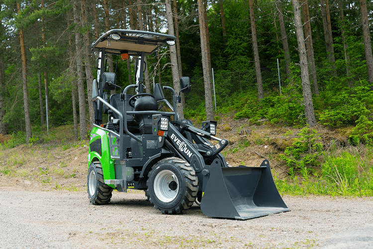 Everun ER08E - 4x4 - Lyfter 800kg - Elektrisk - Nykyrka Maskiner