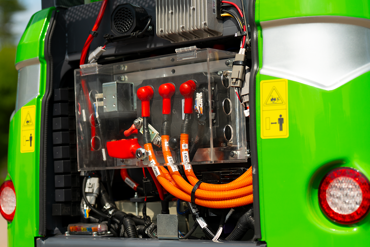 Everun ER08E - 4x4 - Lyfter 800kg - Elektrisk