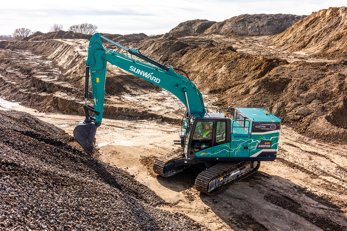 SUNWARD SWE 240FE - 23 360kg - Elektrisk - Nykyrka Maskiner