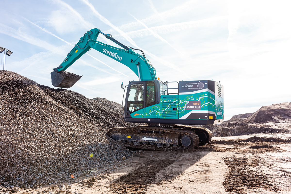 SUNWARD SWE 240FE - 23 360kg - Elektrisk - Nykyrka Maskiner