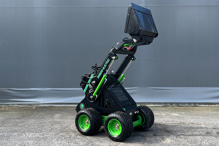 Skid Steer SK650W - 900kg - KYB - Elektrisk - Nykyrka Maskiner