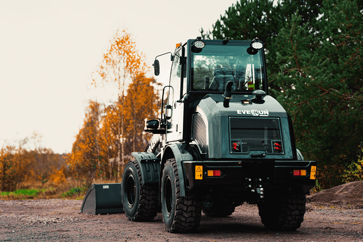 Everun ER420T Premium - 4x4 - 75hk - Steg5