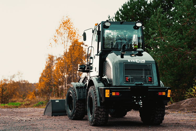 Everun ER420T Premium - 4x4 - 75hk - Steg5
