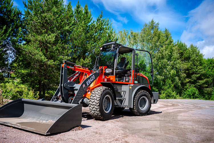 Everun ER420 - 4x4 - 75hk - Steg5 - Nykyrka Maskiner