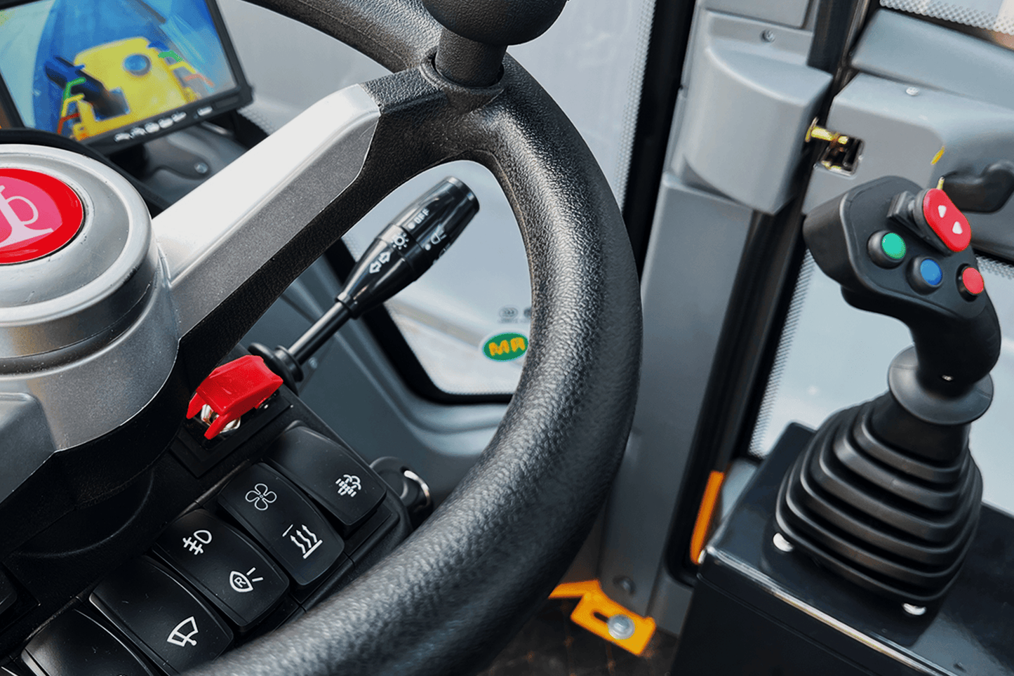 Everun L30-5v2 Multi - 4x4 - 75hk - Steg5 - Nykyrka Maskiner