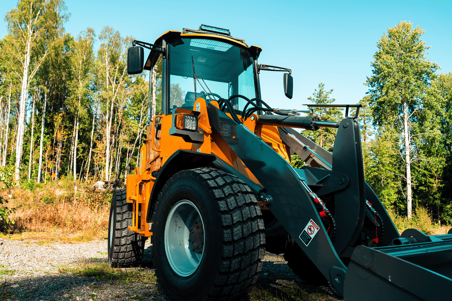 Everun L30-5v2 Multi - 4x4 - 75hk - Steg5 - Nykyrka Maskiner