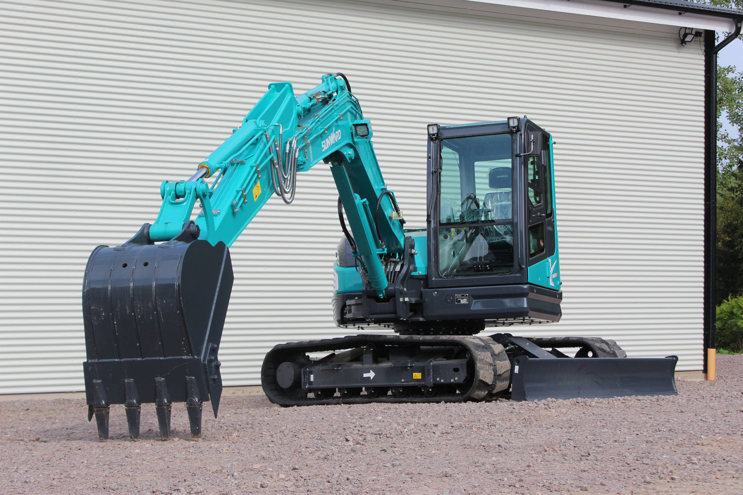 DEMOMASKIN - 11H - SUNWARD SWE90UF GRÄVMASKIN - 8750kg - Yanmar