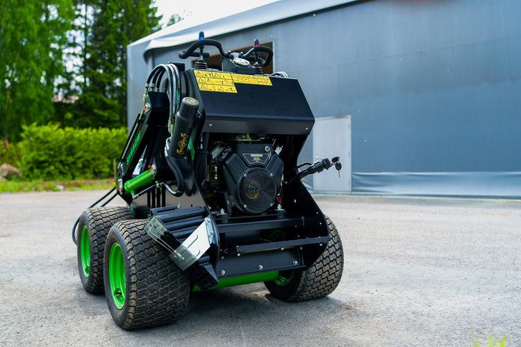 Skid Steer SK650W - 900kg - Briggs & Stratton - Bensin - Nykyrka Maskiner