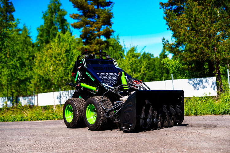 Skid Steer SK650W - 900kg - Briggs & Stratton - Bensin - Nykyrka Maskiner