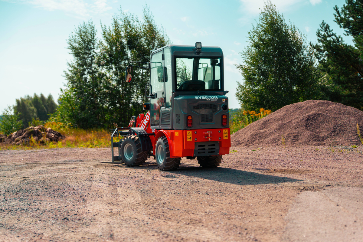 Everun ER06 - 4x4 - Kubota 26hk - Steg5