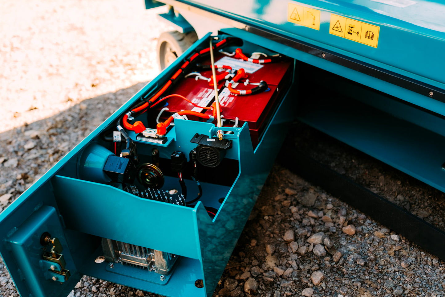 SUNWARD SWSL 1412DC - 14m lyfthöjd - 3000kg