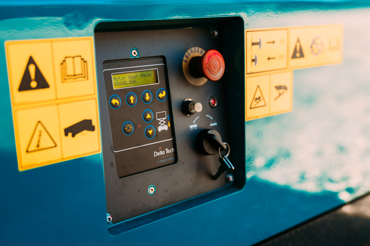 SUNWARD SWSL 1212DC - 12m lyfthöjd - 2950kg - Nykyrka Maskiner