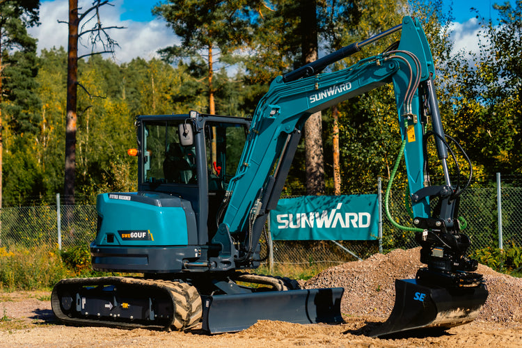 SUNWARD SWE 60UF - 5630kg - Kubota - Allt - i - ett erbjudande - Steelwrist Tiltrotator & SE Skoppaket - Nykyrka Maskiner