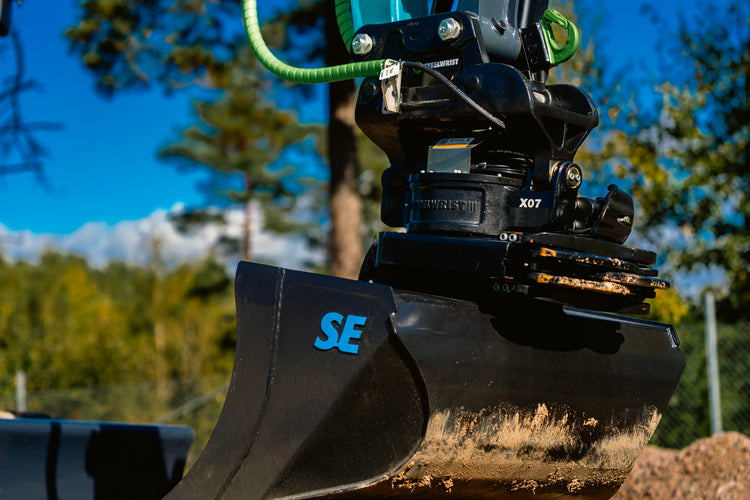 SUNWARD SWE 60UF - 5630kg - Kubota - Allt - i - ett erbjudande - Steelwrist Tiltrotator & SE Skoppaket - Nykyrka Maskiner
