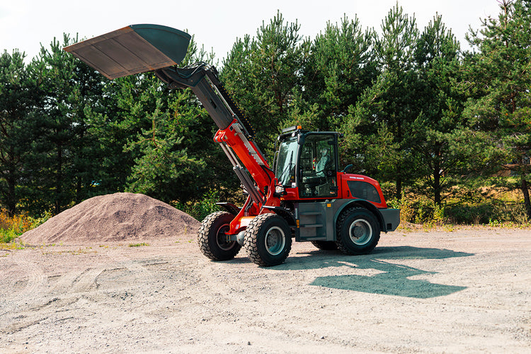 Everun ER2500F - 4x4 - 75hk - Teleskoplastare - Nykyrka Maskiner
