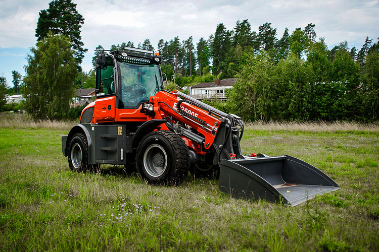 Everun ER2500F - 4x4 - 75hk - Teleskoplastare - Nykyrka Maskiner
