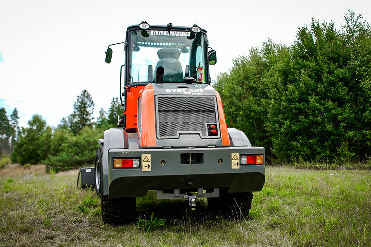 Everun ER2500F - 4x4 - 75hk - Teleskoplastare - Nykyrka Maskiner