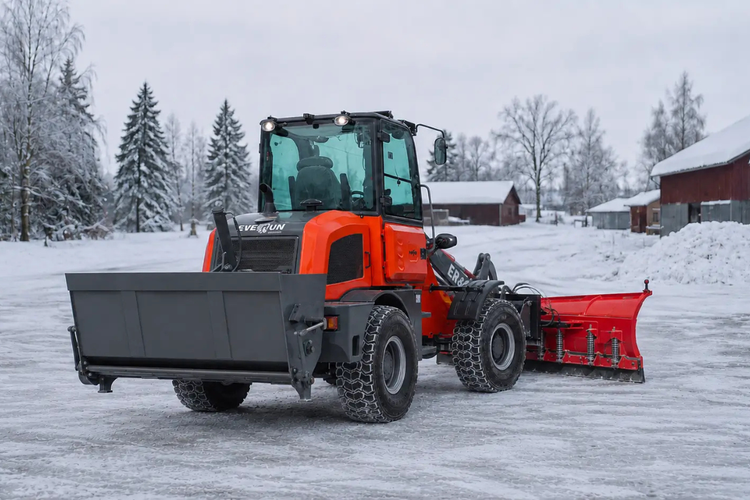 Vinterpaket - Everun ER416 Pro - Komplett med sandspridare och vikplog - Nykyrka Maskiner