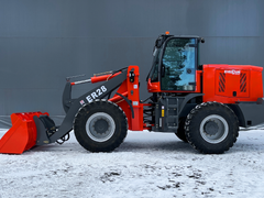 Everun ER28F - 4x4 - 125hk - Steg5 - Nykyrka Maskiner