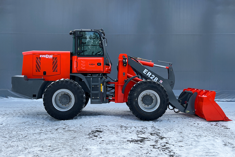 Everun ER28F - 4x4 - 125hk - Steg5 - Nykyrka Maskiner