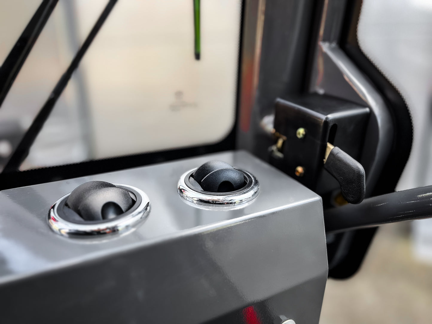 Everun ER11HT - 4x4 - Kubota 24hk - Steg5