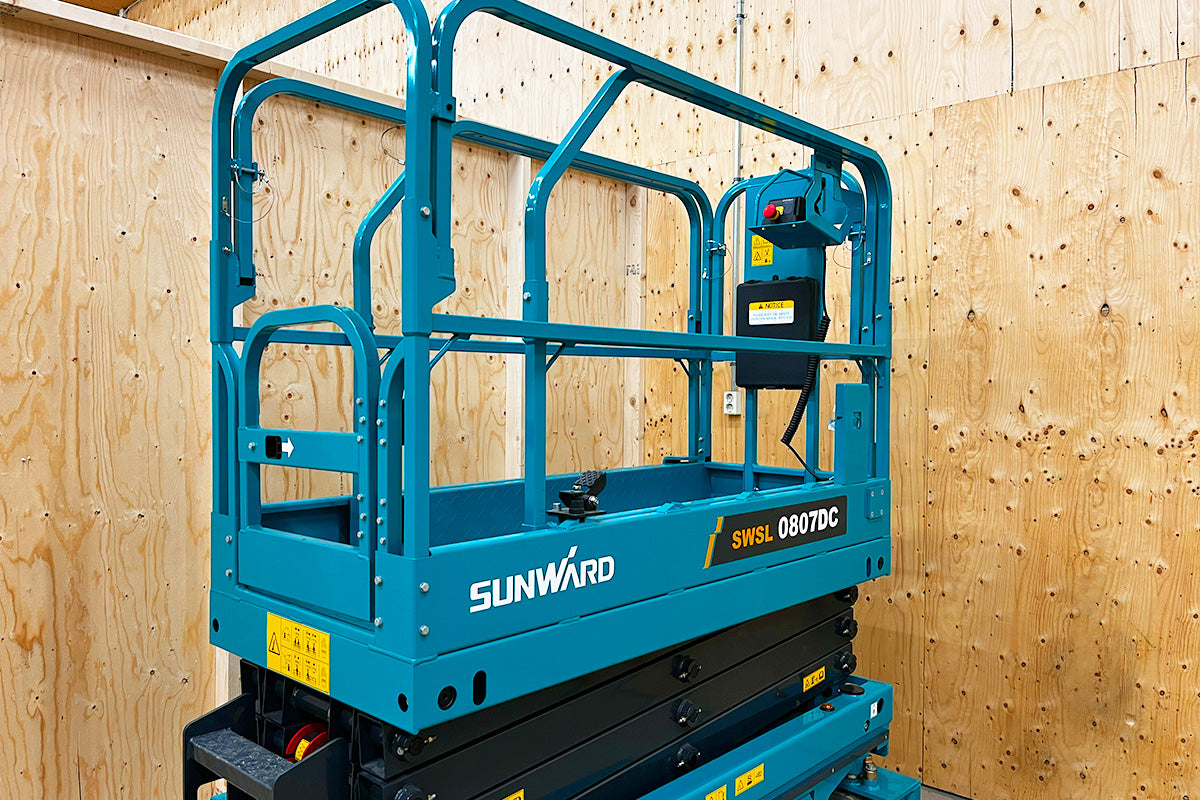 SUNWARD SWSL 0807DC - 8m lyfthöjd - 1545kg - Nykyrka Maskiner