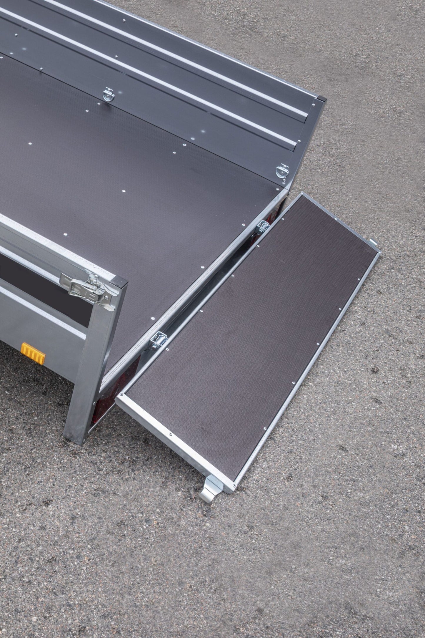 TIKI CS300-LH - Obromsad släpvagn - Totalvikt 750kg