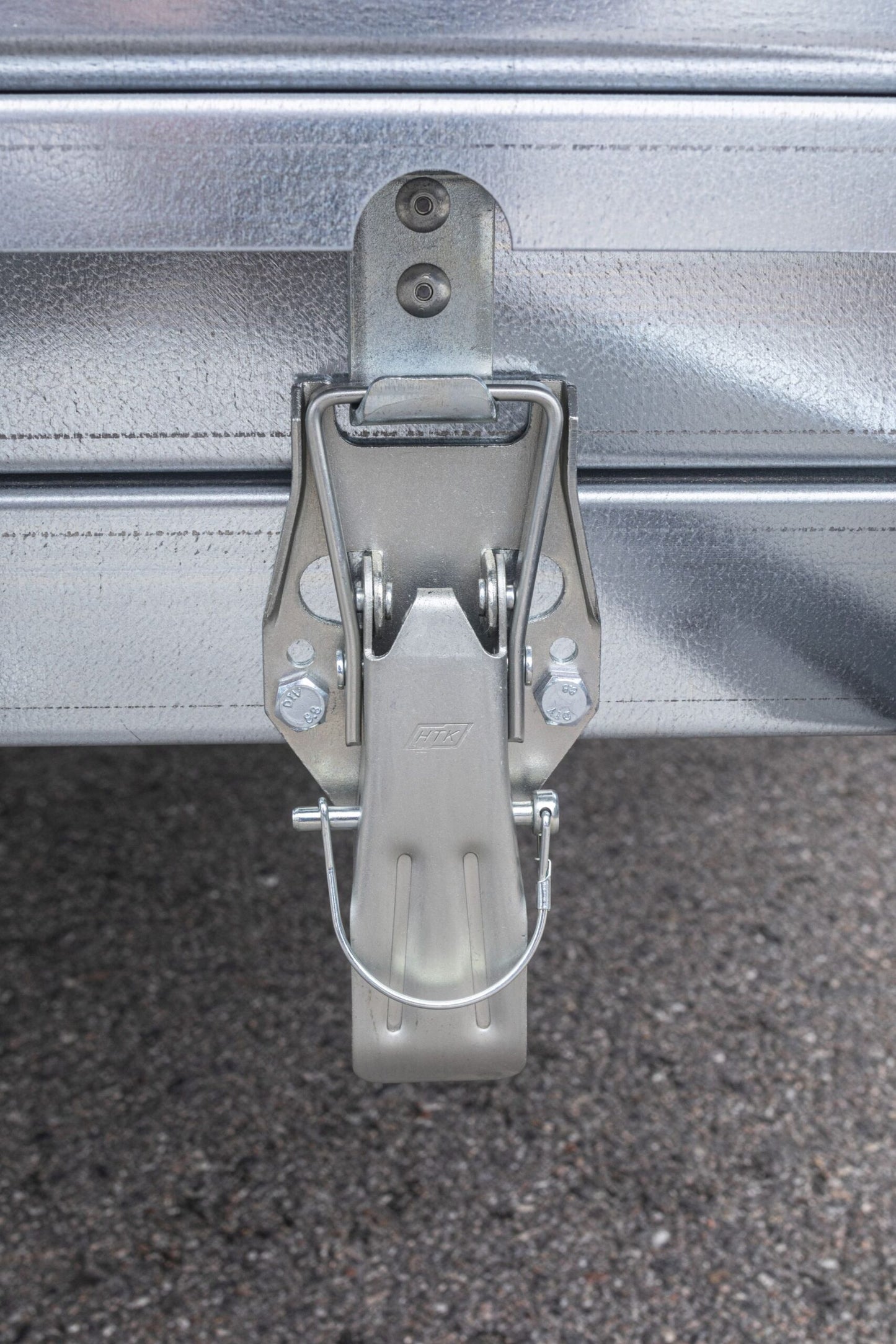 TIKI CS300-LH - Obromsad släpvagn - Totalvikt 750kg - Med galler