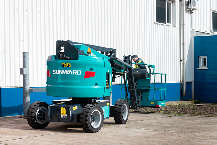 SUNWARD SWA 16JE - 7800kg - ELDRIVEN - Nykyrka Maskiner
