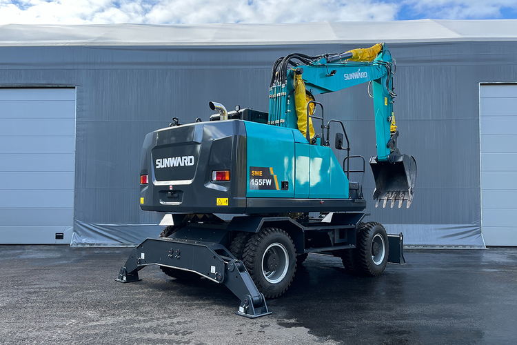 SUNWARD SWE155FW-2PB - 15400kg - Cummins - Nykyrka Maskiner