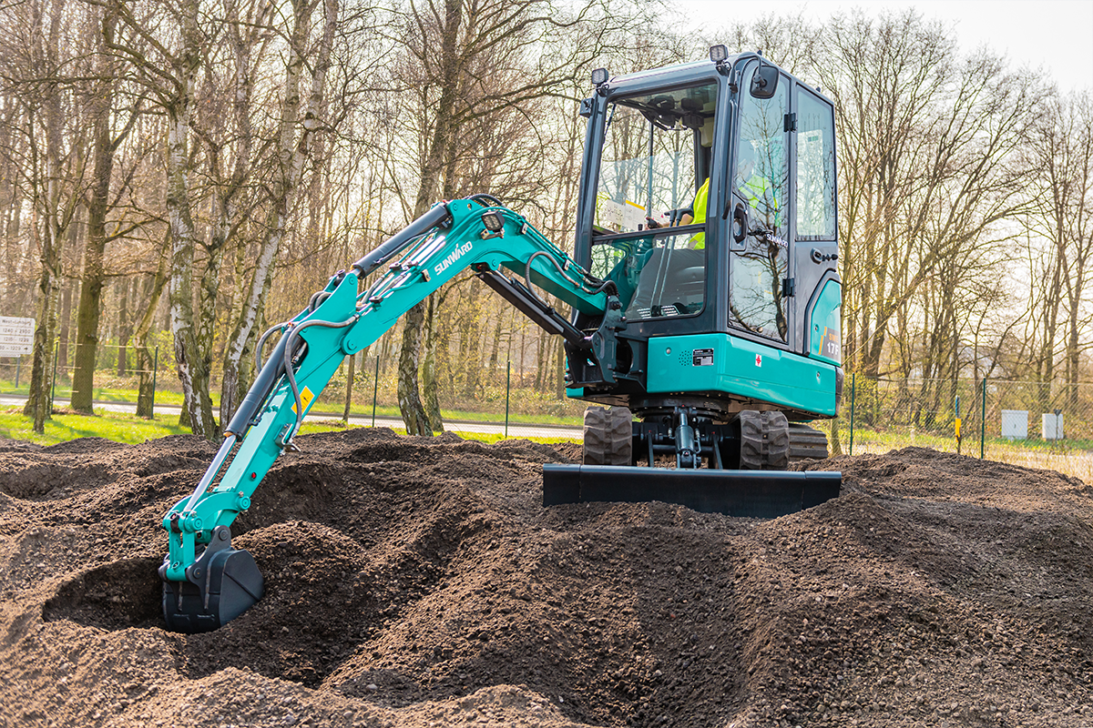 SUNWARD SWE17F - 1 850 kg - Yanmar - Steg5