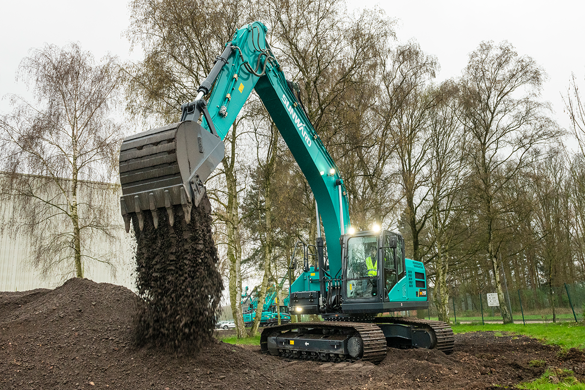 SUNWARD SWE215F - 21800kg - Cummins - Steg5