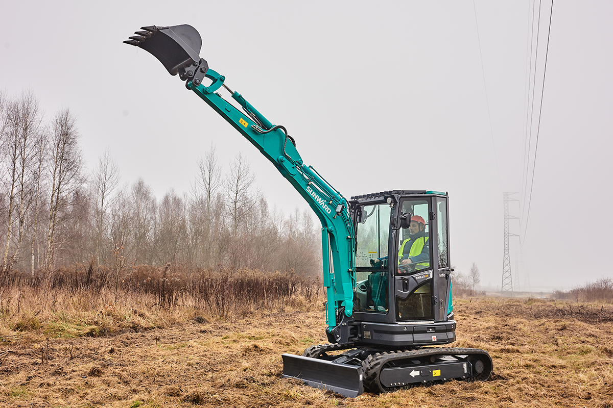 SUNWARD SWE25UF - 2650kg - Yanmar - Steg5