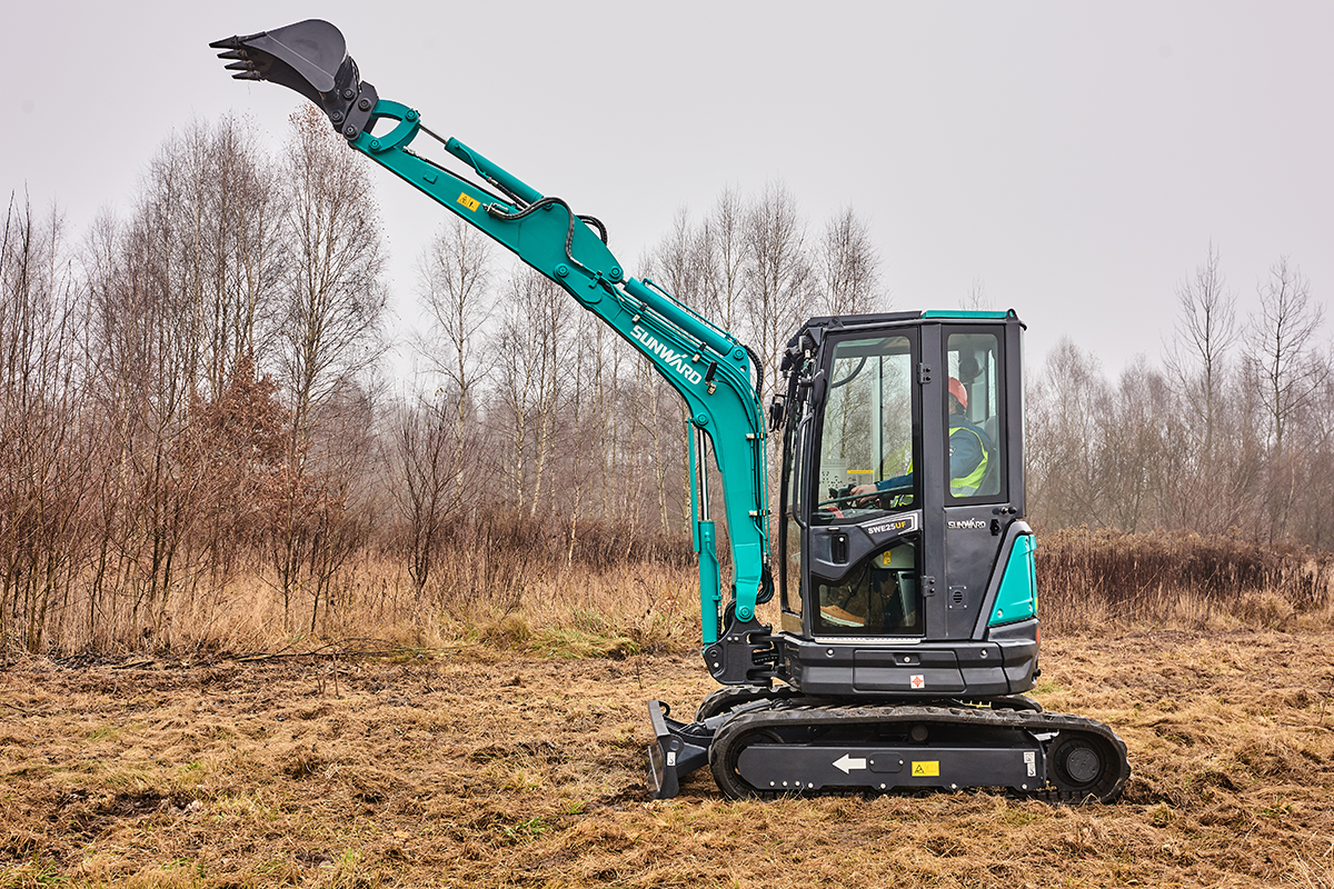 SUNWARD SWE25UF - 2650kg - Yanmar - Steg5