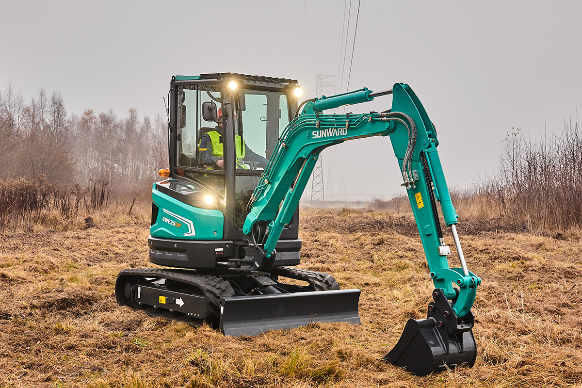 SUNWARD SWE25UF - 2650kg - Yanmar - Steg5