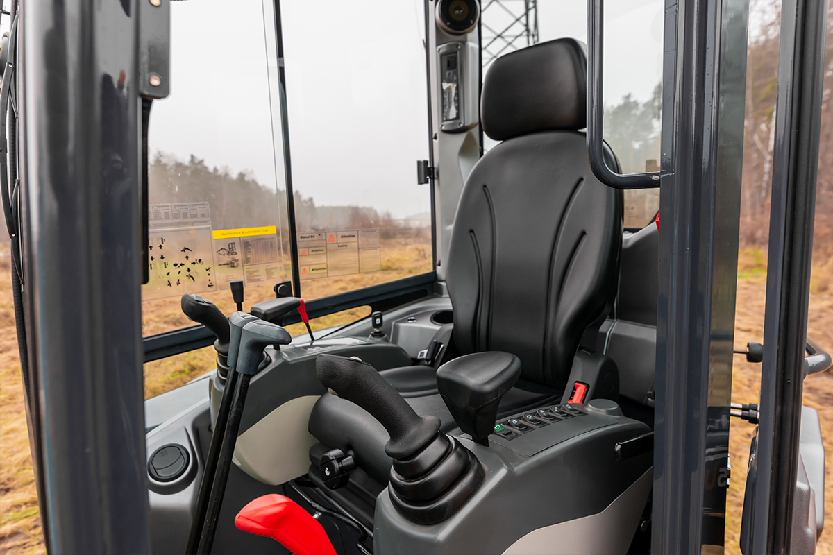 SUNWARD SWE25UF - 2650kg - Yanmar - Steg5