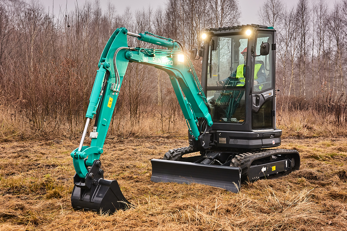 SUNWARD SWE25UF - 2650kg - Yanmar - Steg5